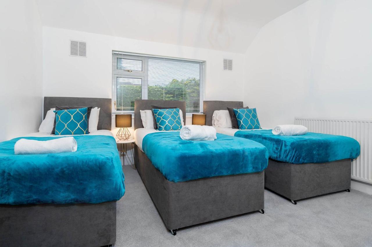 Large 4 Bedroom House - Top Rated - Off-Street Parking - Garden - Sleeps 9 - Contractors - Groups - Pool Table Northfield Экстерьер фото