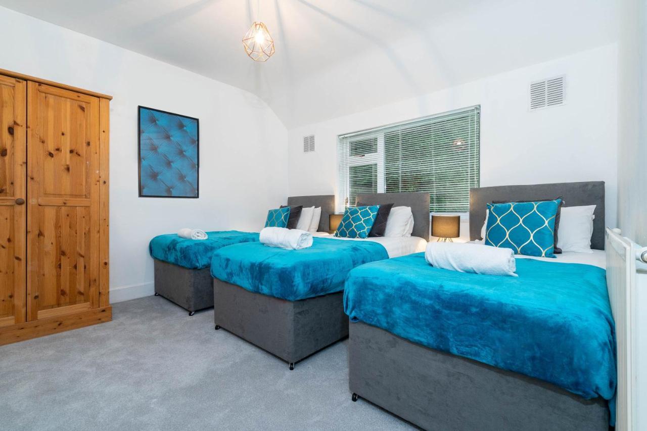 Large 4 Bedroom House - Top Rated - Off-Street Parking - Garden - Sleeps 9 - Contractors - Groups - Pool Table Northfield Экстерьер фото
