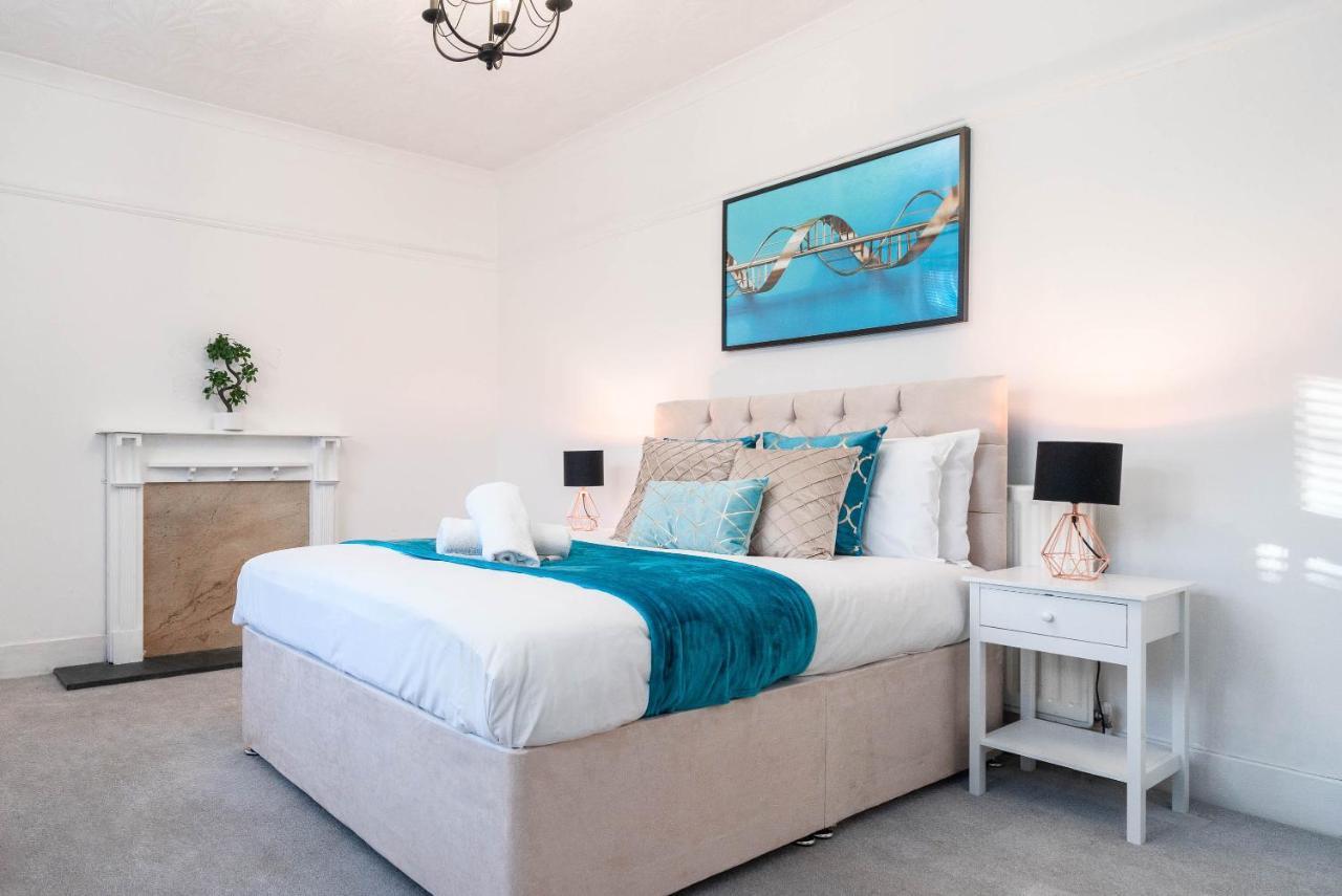 Large 4 Bedroom House - Top Rated - Off-Street Parking - Garden - Sleeps 9 - Contractors - Groups - Pool Table Northfield Экстерьер фото