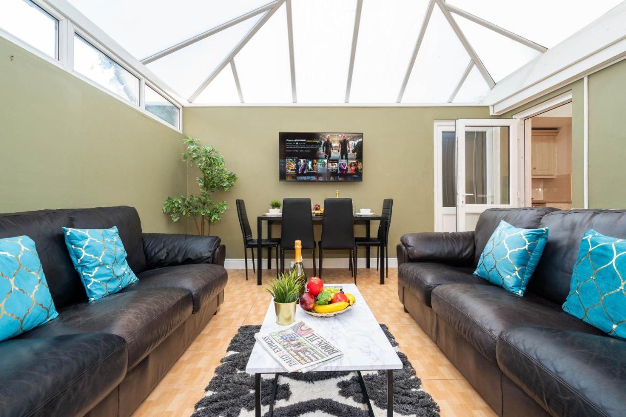 Large 4 Bedroom House - Top Rated - Off-Street Parking - Garden - Sleeps 9 - Contractors - Groups - Pool Table Northfield Экстерьер фото